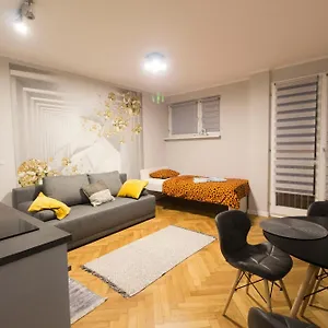 Happy Old Town Apartamento